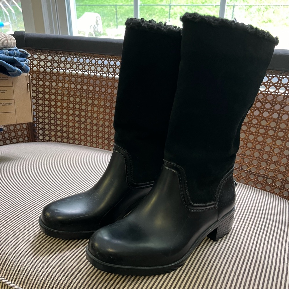 Coach boots